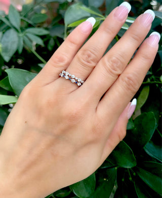 18k White Gold & Palladium (hypoallergenic) 0.50cttw Canadian Diamond Ring, size 6.5