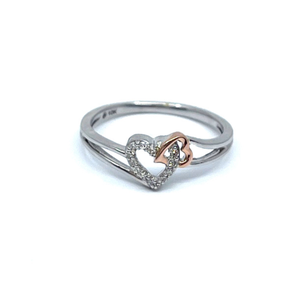 10K White Gold Heart Shape 0.054cttw Diamond Ring, size 6.5