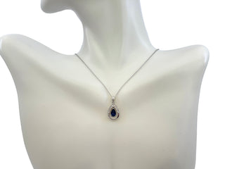 Colgante de diamantes y zafiro en oro blanco de 10 quilates, 18"