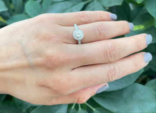 14K White Gold 0.77cttw Diamond Halo Engagement Ring, size  6