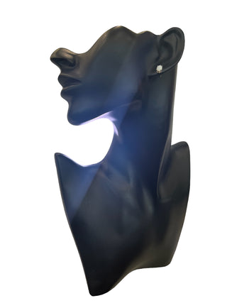 Aretes de diamantes y ópalo de oro blanco de 10 quilates