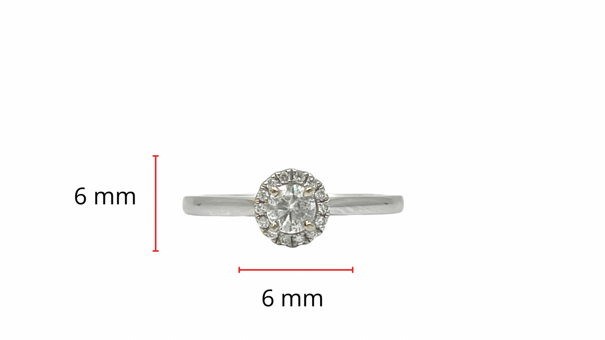 Anillo de compromiso con halo de diamantes de talla brillante redonda de 0,31 quilates en oro blanco de 18 quilates, tamaño 6,5