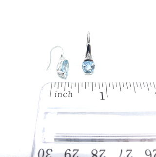 Pendientes de topacio azul y diamantes