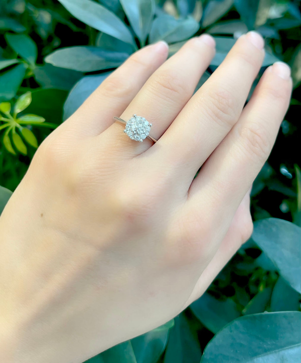 14K White Gold 0.47cttw Diamond Halo Engagement Ring, size 6.5