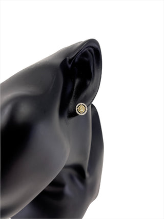 Pendientes con halo de diamantes naturales blancos y amarillos elegantes en oro blanco y amarillo de 18 quilates