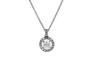Collar con halo/racimo de diamantes canadienses de 0,41 quilates en oro blanco de 10 quilates, 18"