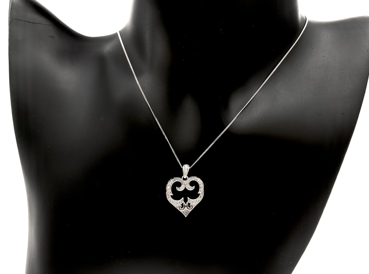 10K White Gold 0.20cttw Diamond Heart Pendant, 18&quot;