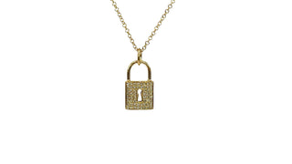 Colgante con candado de diamante de 0,12 quilates en oro amarillo de 14 quilates, 18"