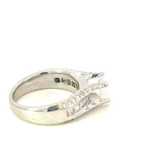 14K Princess Cut and Round Brilliant Cut Diamond Ring