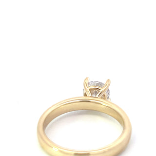 14K Round Brilliant Cut Diamond Ring