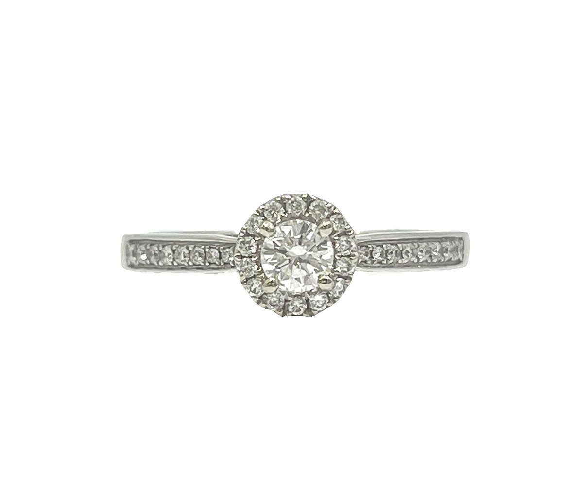 Anillo de compromiso con halo de diamantes redondos de talla brillante de 0,31 quilates en oro blanco de 14 quilates, tamaño 6,5