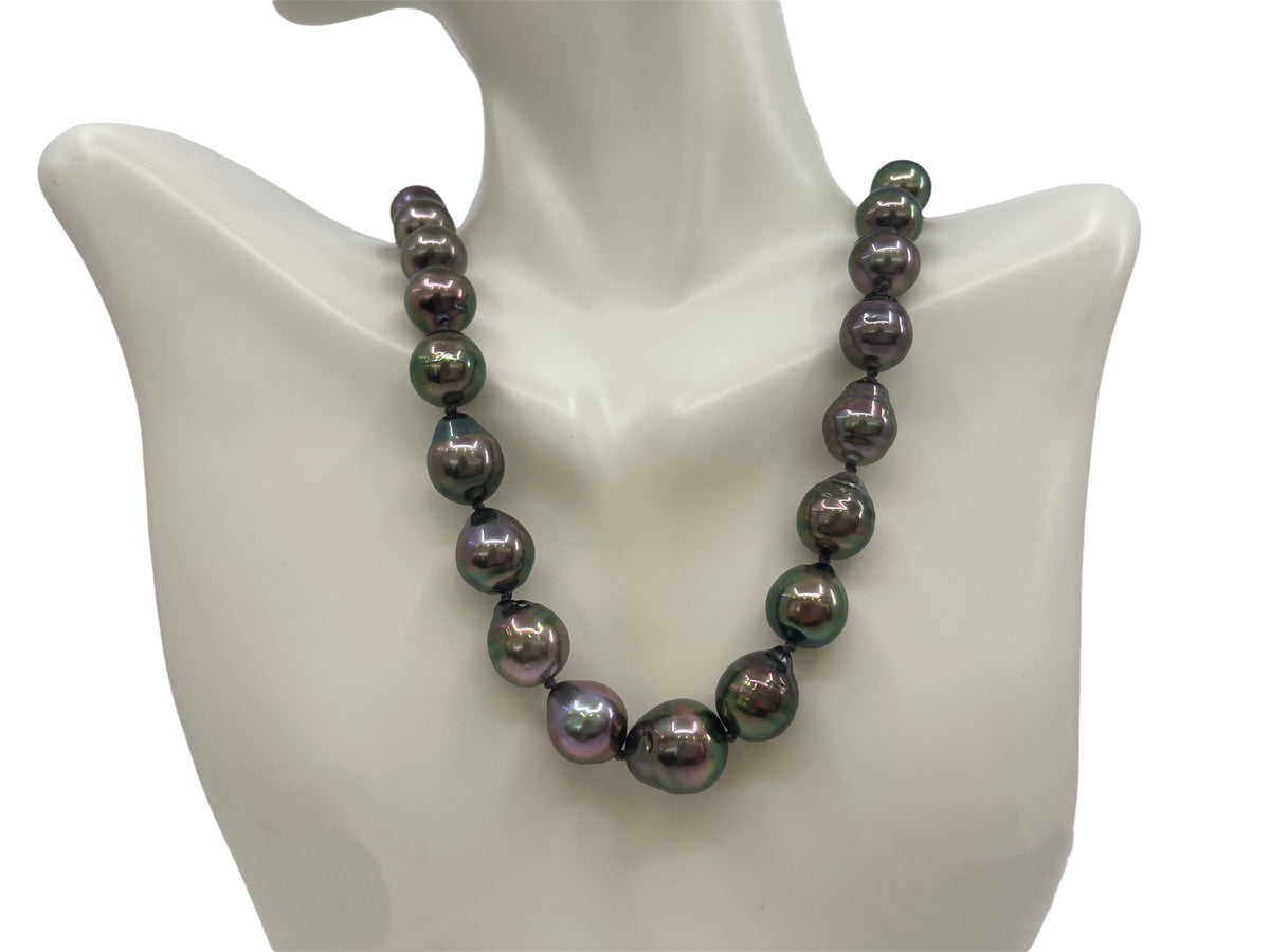 9-13mm Black Tahitian Pearl Strand with 14K Yellow Gold Pearl Clasp - 18&quot;
