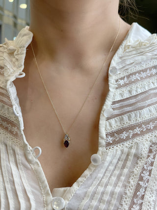 Colgante de diamantes y alejandrita creada