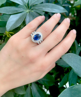 Anillo de oro blanco de 14 quilates con zafiro auténtico de talla ovalada de 3,55 quilates y diamante de 1,50 quilates, tamaño 6,5