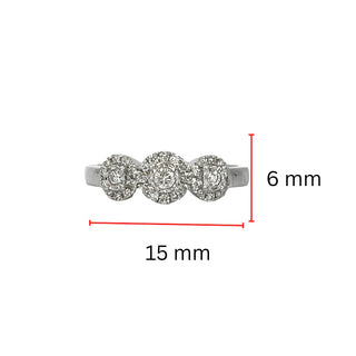 Anillo de diamantes con halo de 3 piedras de talla brillante redonda de 0,25 quilates de oro blanco de 10 quilates
