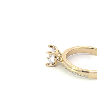 14K Round Brilliant Cut Diamond Ring