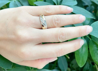 Anillo para hombre con diamantes de 0,05 quilates en oro blanco y amarillo de 10 quilates, talla 10