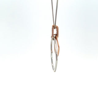 Colgante en forma de corazón con diamantes de 0,015 quilates en oro blanco y rosa de 10 quilates, 18"