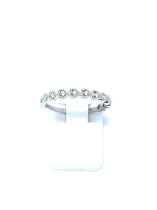 10K Gold Heart and 0.10cttw Diamond Ring