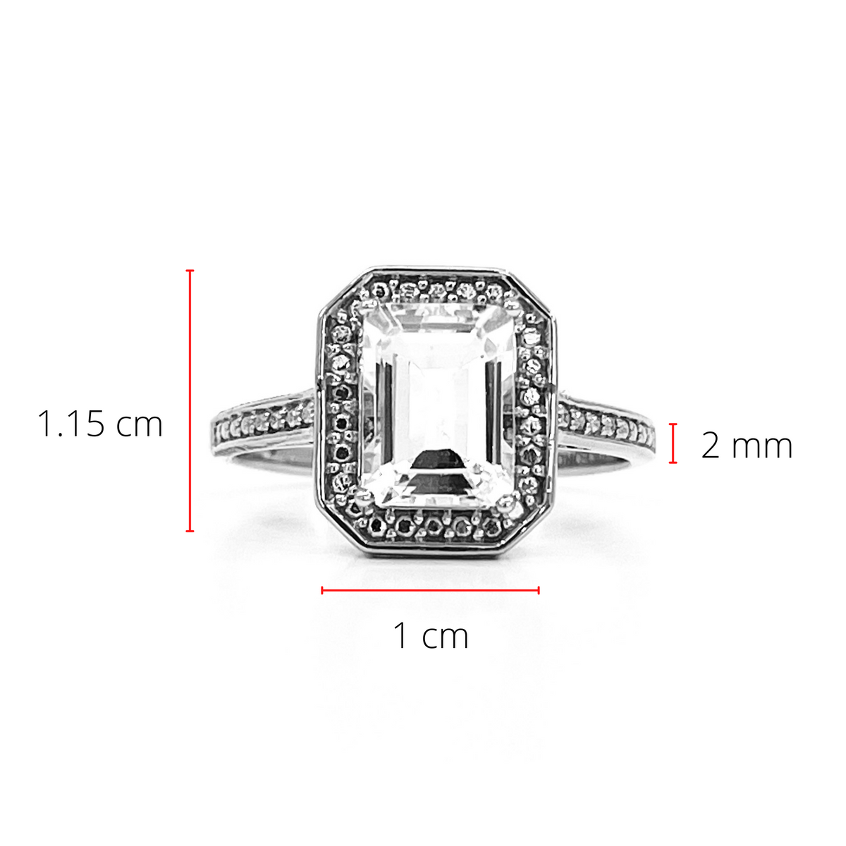 10K White Gold  2.0cttw Genuine White Topaz Ring, size 6.75