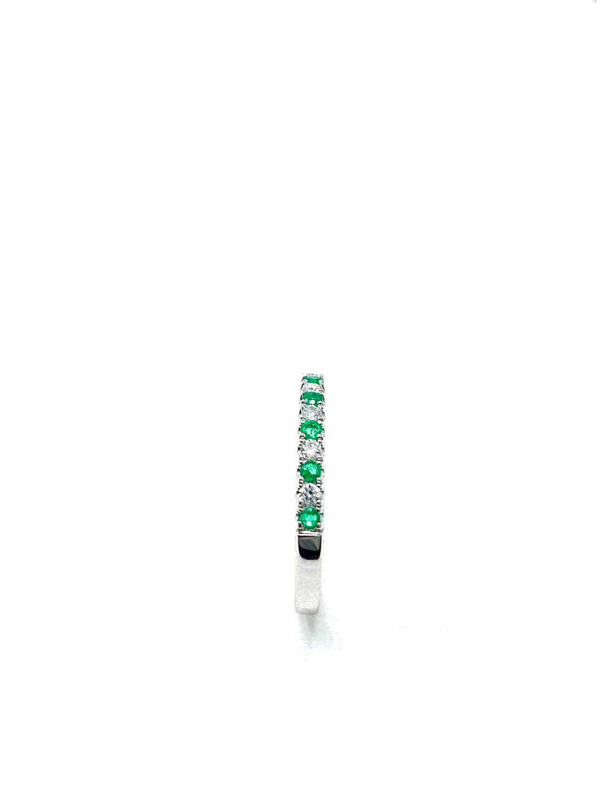 14K White Gold Emerald and Diamond Ring-Size 6.5