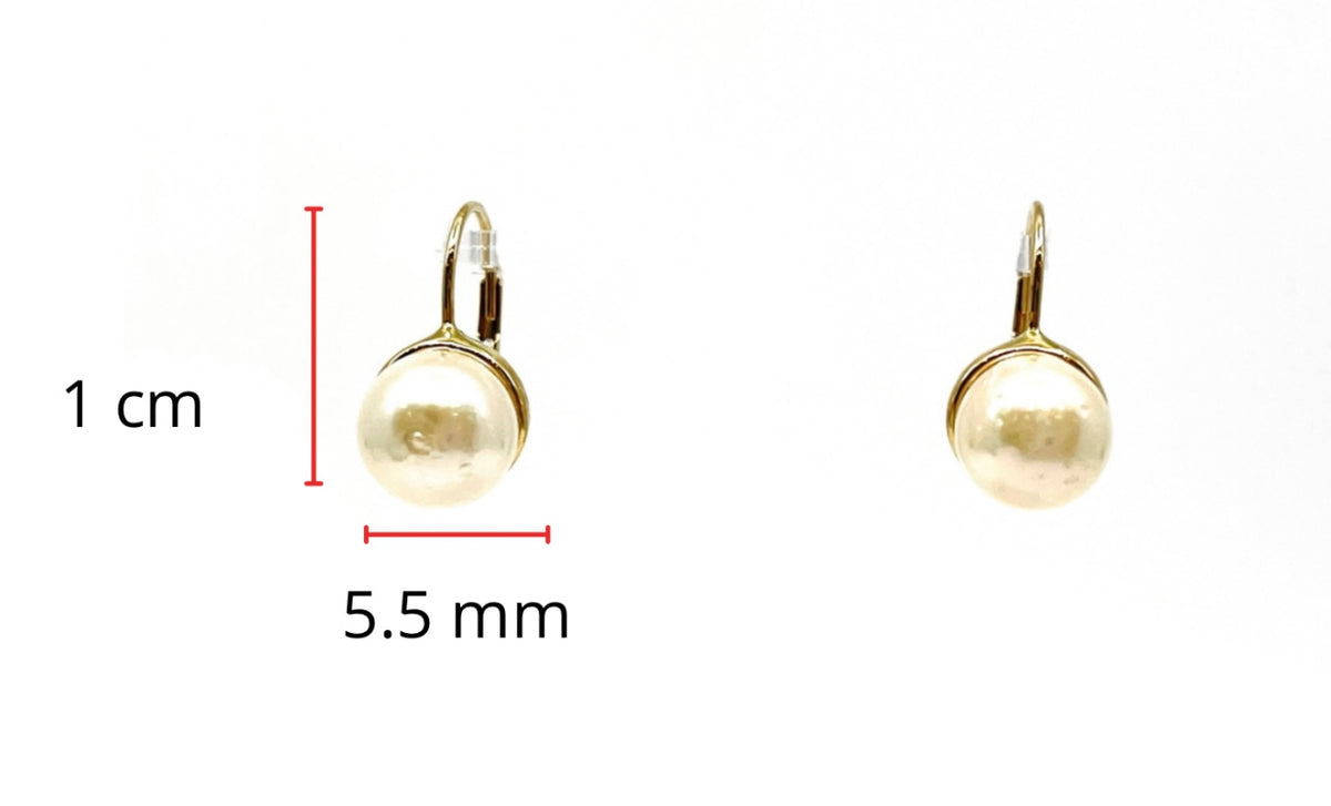 Aretes de perlas cultivadas en oro blanco de 14 quilates con cierres de palanca