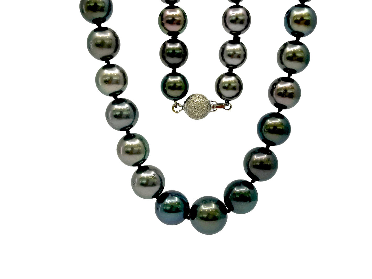Hilo de perlas de Tahití de 9 a 12,3 mm de oro blanco de 14 quilates - 18&quot;