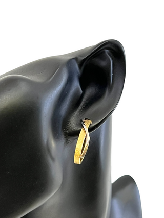 Pendientes de 28 mm de oro bicolor de 10 quilates
