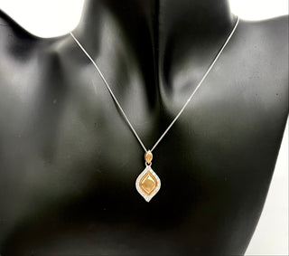Colgante de diamantes de 0,25 quilates en oro rosa de 10 quilates, 18"