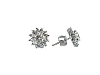 Aretes de diamantes de 2,63 quilates en oro blanco de 14 quilates