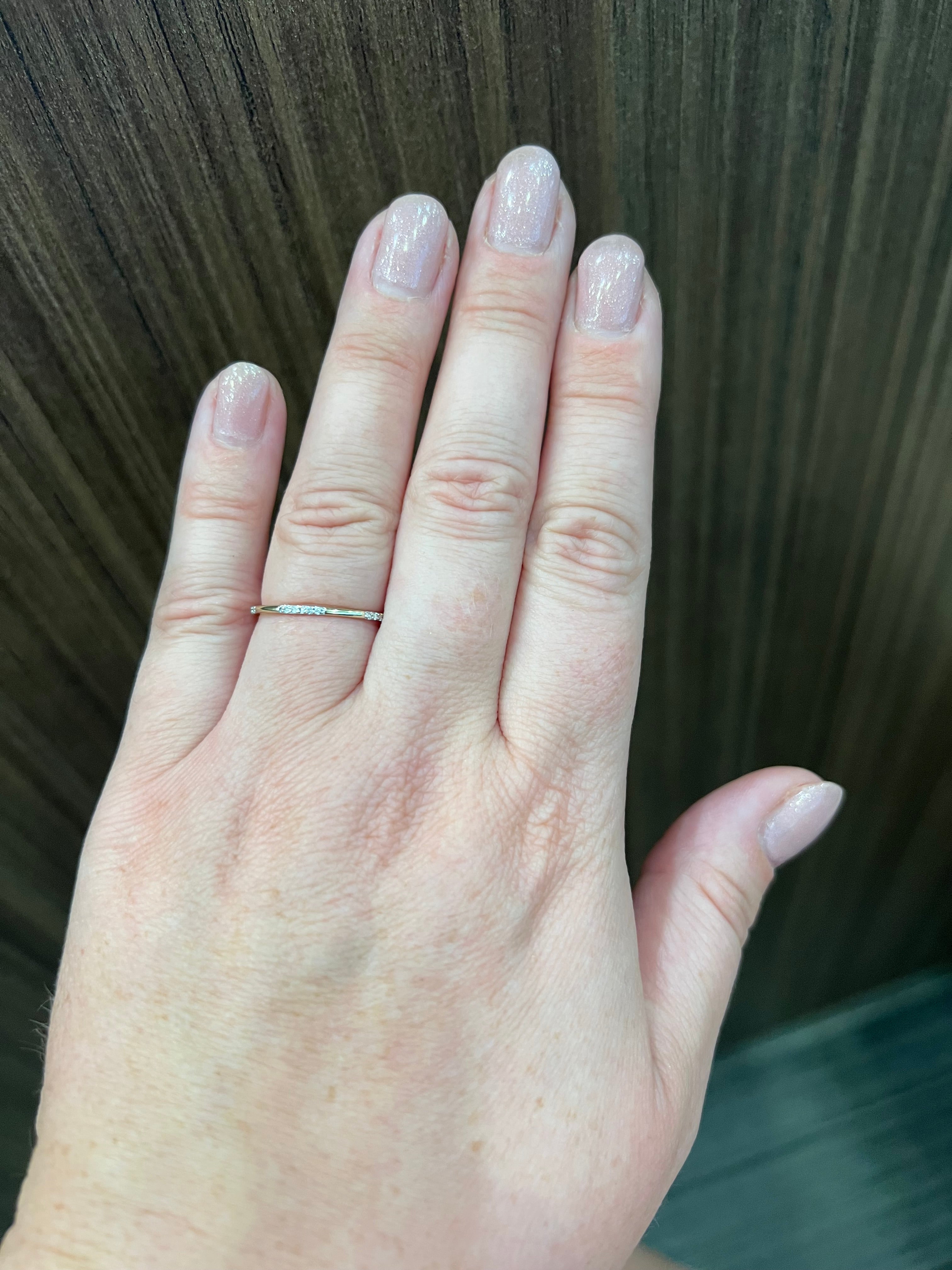 10K Yellow Gold 0.10cttw Diamond Band - size 6.5
