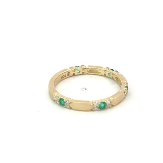 10K Yellow Gold Genuine Emerald & 0.13cttw Diamond Ring / Band