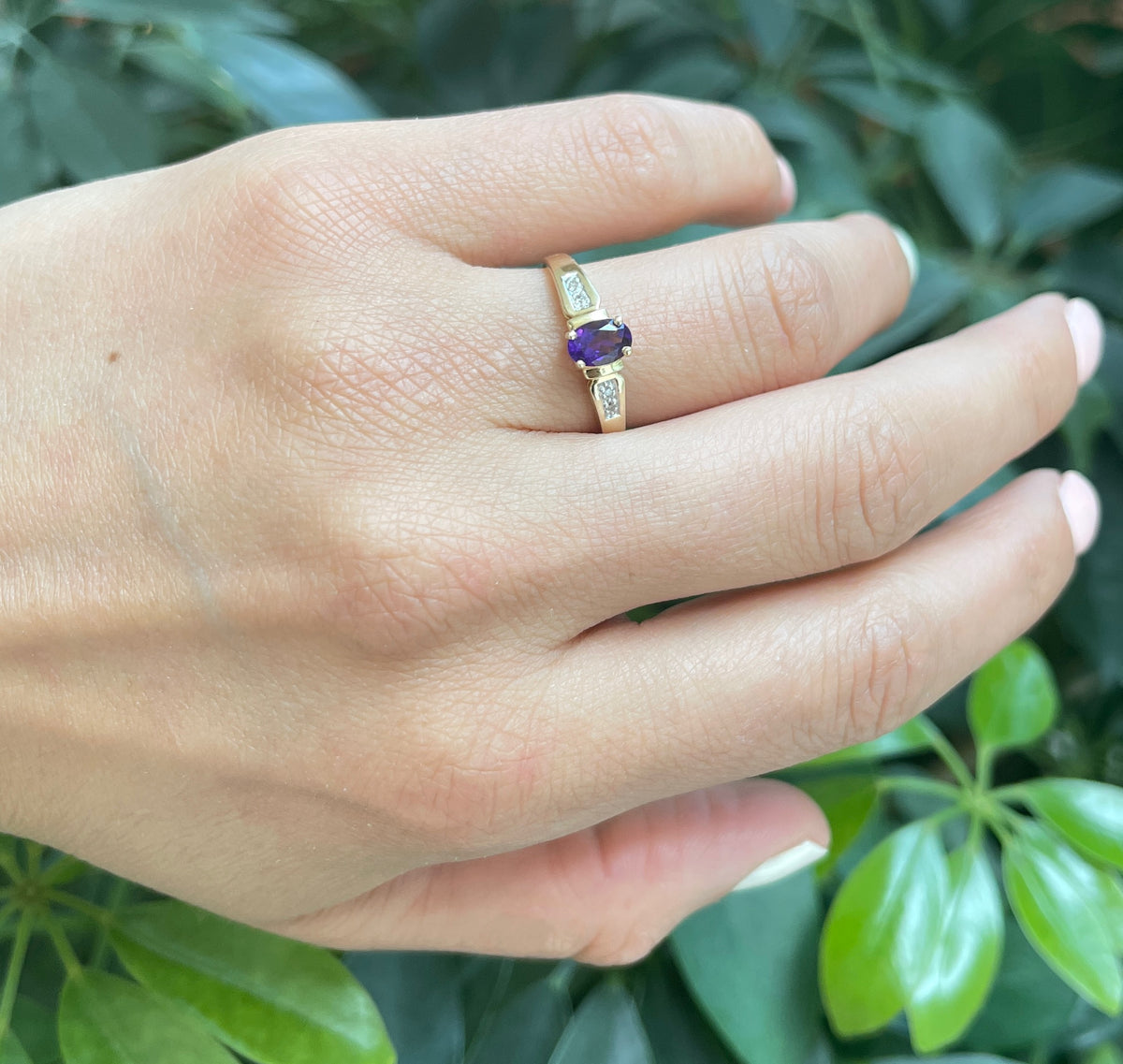 10K Yellow Gold 0.44cttw Oval Cut Amethyst &amp; 0.02cttw Diamond Ring, size 6.5