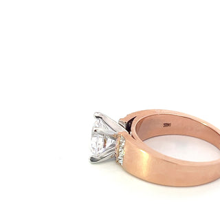 14K Round Brilliant Cut Diamond Ring