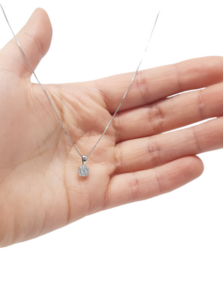 Colgante de diamantes de 0,19 quilates en oro blanco de 14 quilates, 18"