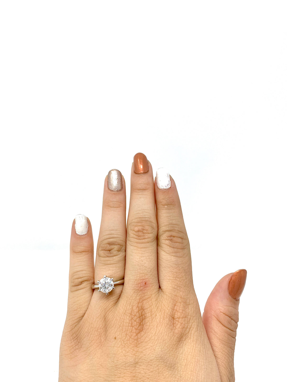 Round Brilliant Cut Moissanite Engagement Ring