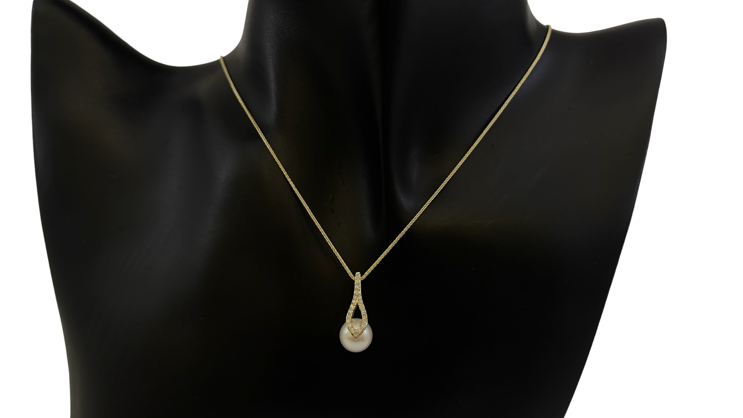 10K Yellow Gold Cultured Pearl and Diamond Necklace, 18"