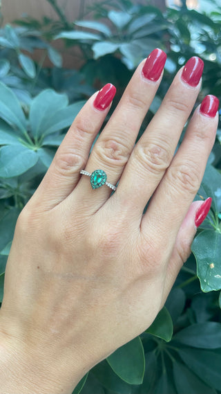 10K White Gold 0.45cttw Pear Cut Emerald and 0.18cttw Diamond Halo Ring