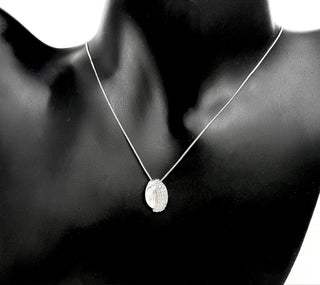 Colgante de diamantes de 0,30 quilates en oro blanco de 10 quilates, 18"