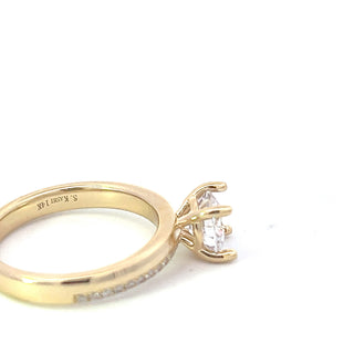 14K Round Brilliant Cut Diamond Ring