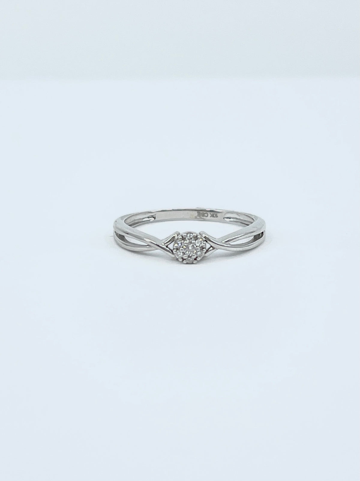 Anillo de diamante genuino