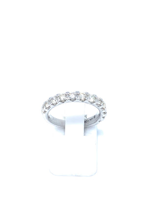 Anillo de oro blanco y diamantes
