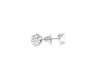 Aretes de oro blanco de 14 quilates con diamantes canadienses de talla redonda de 0,50 quilates