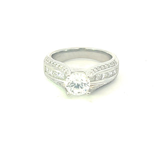 14K Princess Cut and Round Brilliant Cut Diamond Ring