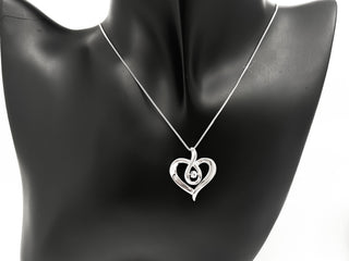 Collar infinito con forma de corazón y diamantes canadienses de plata de ley de 0,142 quilates, 18"