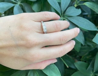 10K White Gold 1.00cttw Diamond Past Present Future Ring