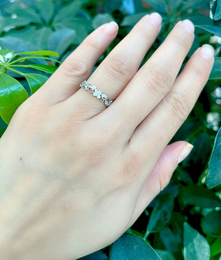 14K White Gold Butterfly  0.15cttw Diamond Band