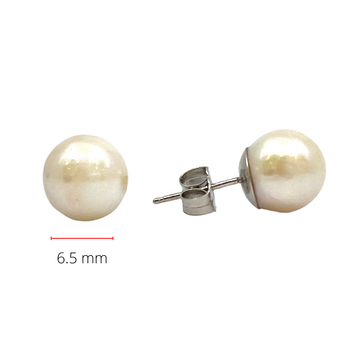 Aretes de perlas cultivadas de 6 a 6,5 ​​mm en oro blanco de 14 quilates con cierre de mariposa