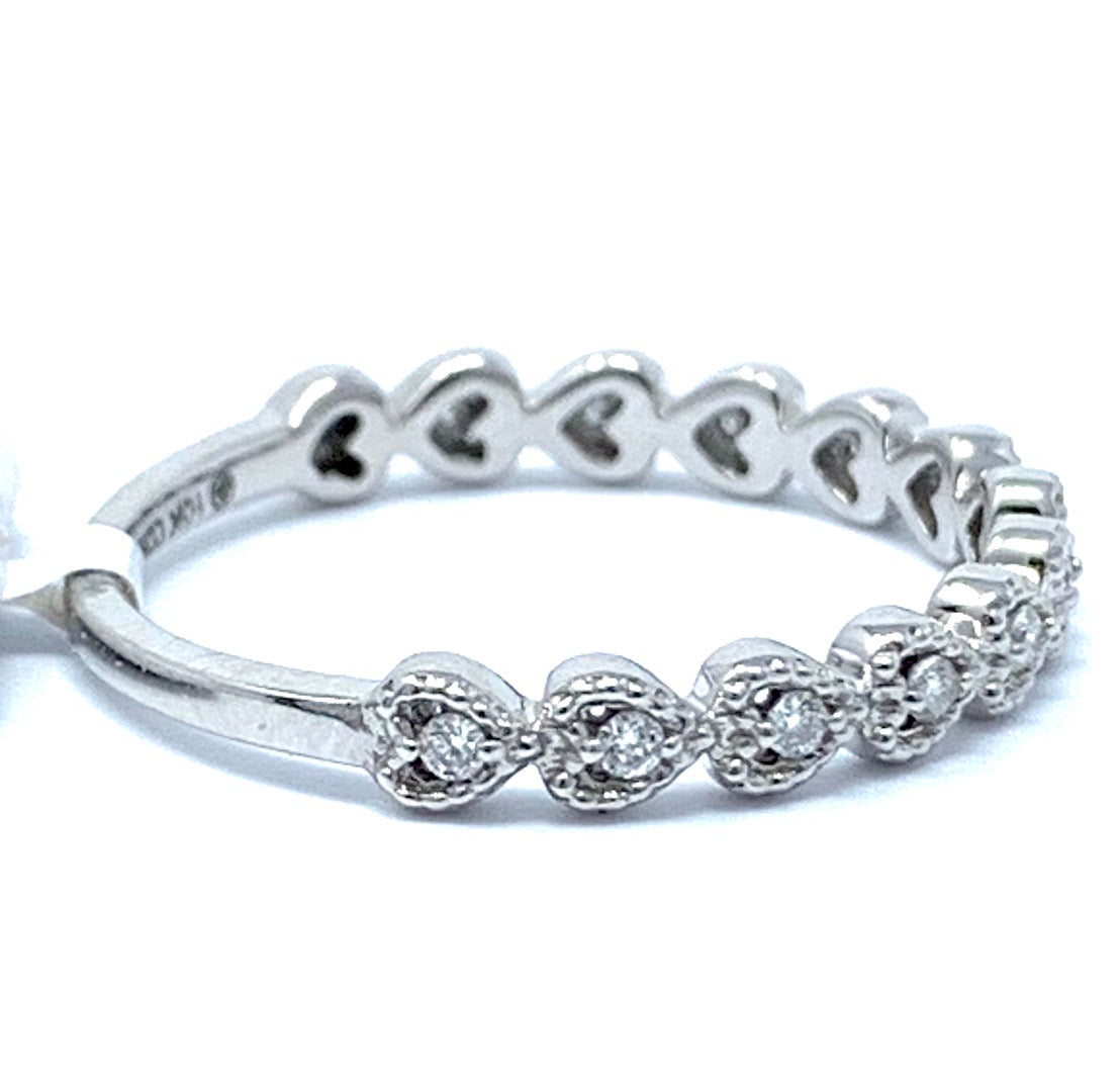 10K Gold Heart and 0.10cttw Diamond Ring - / 4.5