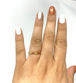 Anillo de rubí y diamantes